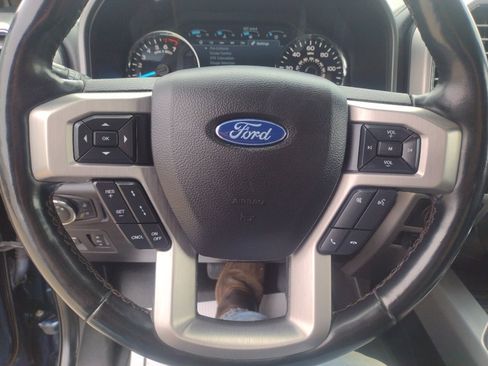 Used 2019 Ford F150 Platinum w/ Equipment Group 701A Luxury image 24