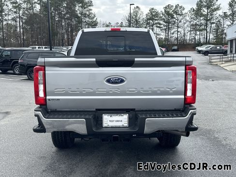 Used 2024 Ford F250 XLT w/ FX4 Off-Road Package image 7