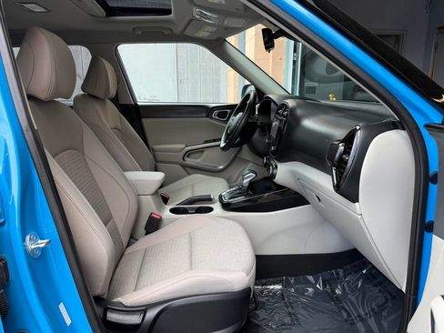 Used 2023 Kia Soul EX FWD image 21