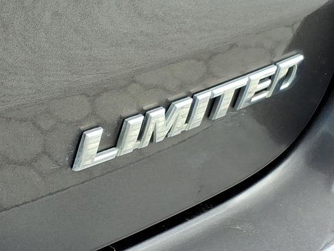 Used 2017 Toyota Highlander Limited FWD image 36