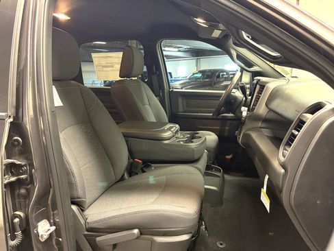 New 2026 RAM 2500 Tradesman AWD/4WD image 27