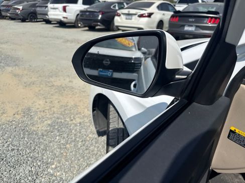 Used 2018 Hyundai Elantra SEL FWD image 18