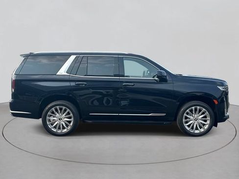 Certified 2024 Cadillac Escalade Premium Luxury w/ LPO, Floor Liner Package AWD/4WD image 4