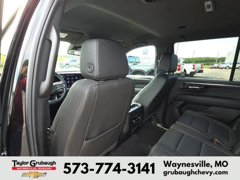 Used 2025 Chevrolet Tahoe Z71 AWD/4WD image 27