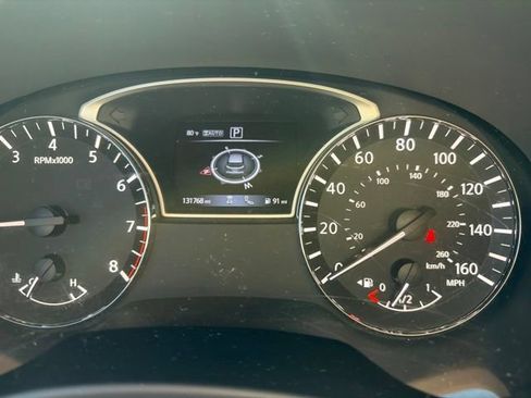 Used 2018 Nissan Pathfinder SL w/ Cargo Package AWD/4WD image 20