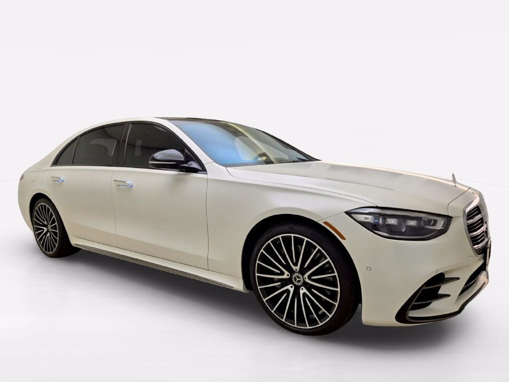 Used 2023 Mercedes-Benz S 580 4MATIC Sedan w/ AMG Line image 3
