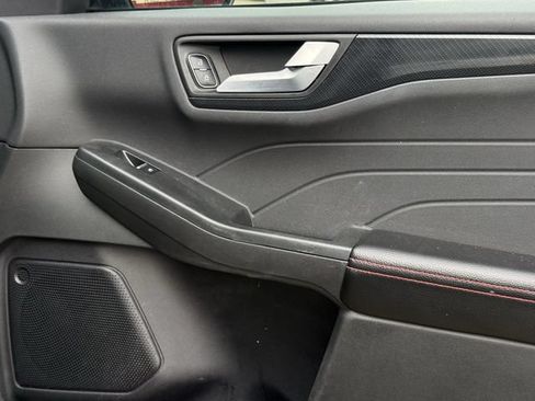 Used 2024 Ford Escape ST-Line FWD image 25