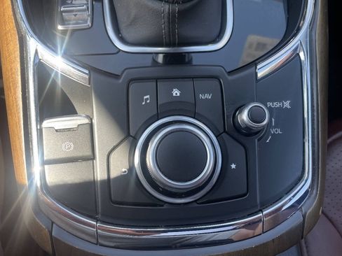 Used 2018 MAZDA CX-9 Signature AWD/4WD image 32