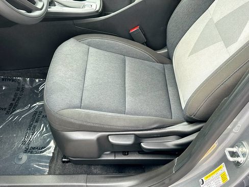 Certified 2024 Chevrolet Trax LS w/ LS Convenience Package FWD image 18