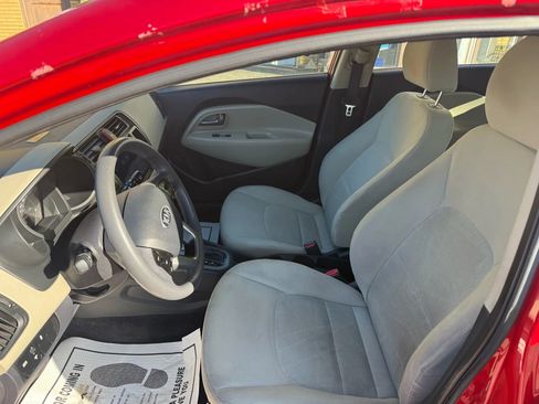 Used 2013 Kia Rio LX w/ PWR Pkg image 12