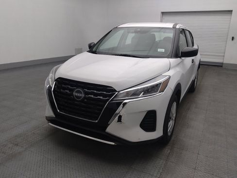 Used 2022 Nissan Kicks S image 15