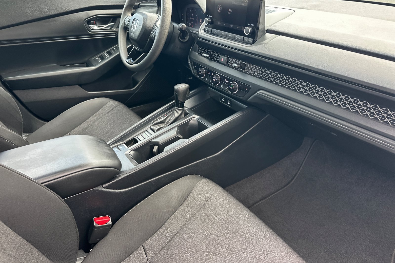 Certified 2024 Honda Accord EX image 15