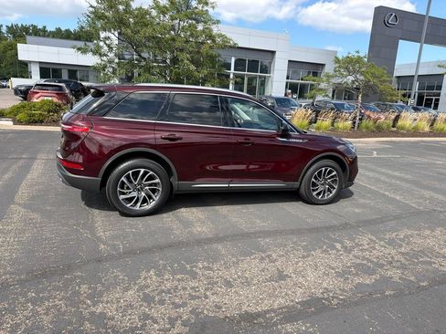 Used 2021 Lincoln Corsair AWD w/ Equipment Group 101A image 24