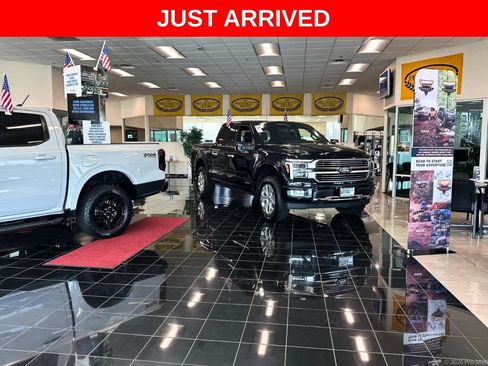 Used 2024 RAM 2500 Big Horn w/ Off Road Package AWD/4WD image 37