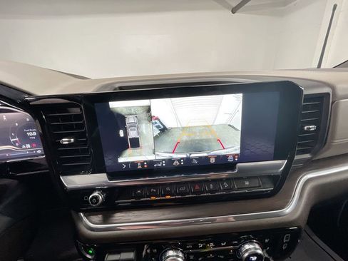 Used 2024 GMC Sierra 1500 SLT w/ SLT Premium Plus Package image 15