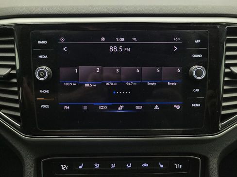 Used 2022 Volkswagen Atlas Cross Sport SE FWD image 25