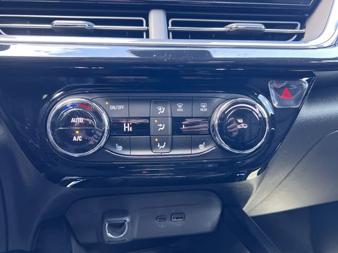 New 2026 Chevrolet Trax RS w/ Sunroof Package image 27