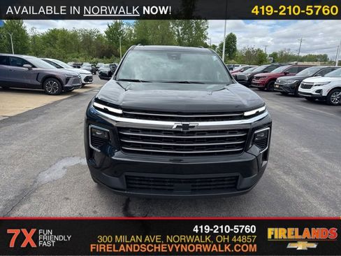 New 2025 Chevrolet Traverse LT w/ Driver Confidence Package image 2