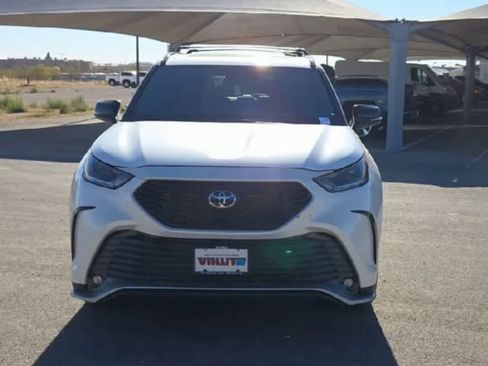 Certified 2023 Toyota Highlander XSE image 4