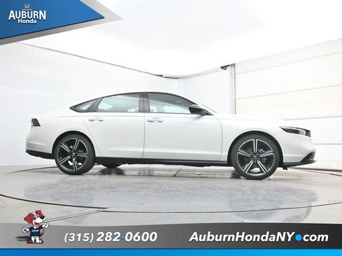 New 2026 Honda Accord SE image 23
