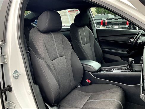 Used 2023 Honda Accord Sport image 7