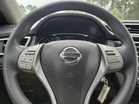 Used 2016 Nissan Rogue S FWD image 26