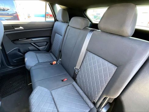 Used 2020 Volkswagen Atlas Cross Sport S image 19