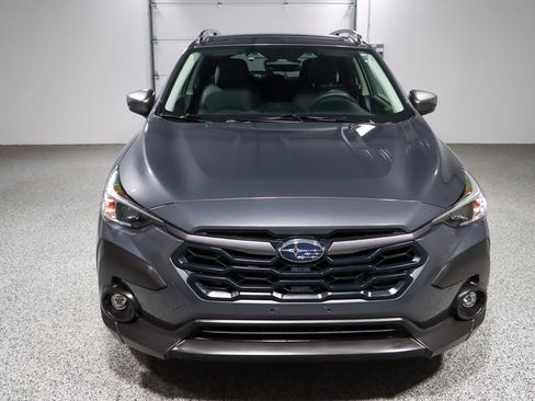 Used 2024 Subaru Crosstrek 2.0i Premium w/ Crosstrek Mirror Package AWD/4WD image 4