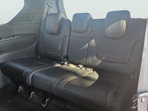 New 2026 Nissan Armada SL w/ Captain's Chari Seat Package image 19