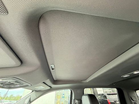 Used 2022 GMC Sierra 1500 Denali AWD/4WD image 46