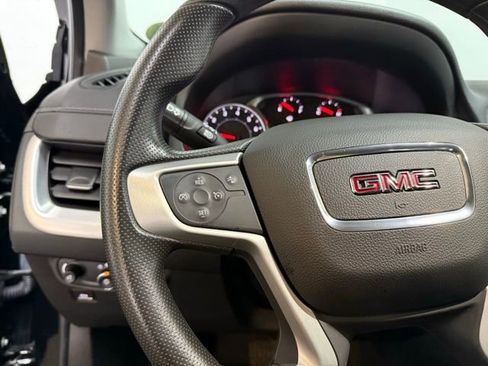 Certified 2023 GMC Terrain SLE w/ Driver Convenience Package image 18