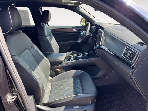 Certified 2025 Volkswagen Atlas Cross Sport SEL Premium R-Line image 19