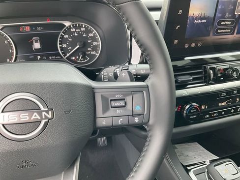 New 2026 Nissan Pathfinder SV image 21