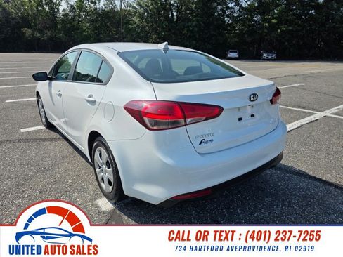 Used 2018 Kia Forte LX w/ LX Popular Package FWD image 3