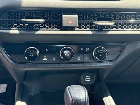 Certified 2023 Honda HR-V LX image 22