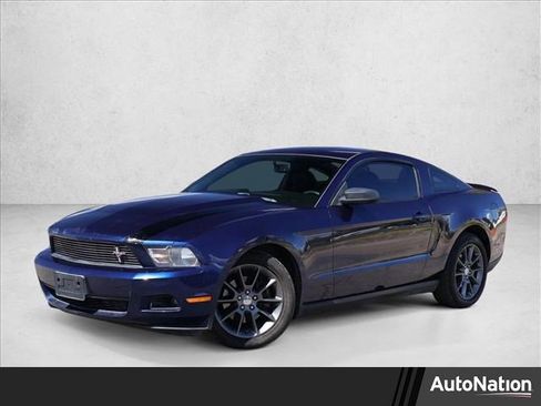 Used 2011 Ford Mustang Premium w/ 203A Rapid Spec Order Code RWD image 1