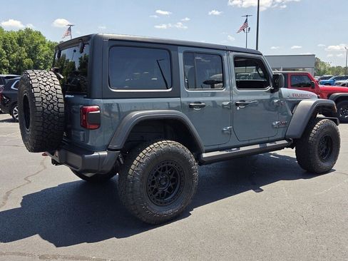 Used 2024 Jeep Wrangler Unlimited Rubicon w/ Technology Group AWD/4WD image 11