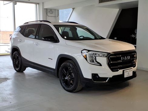 Used 2022 GMC Terrain AT4 w/ Infotainment Package II image 3