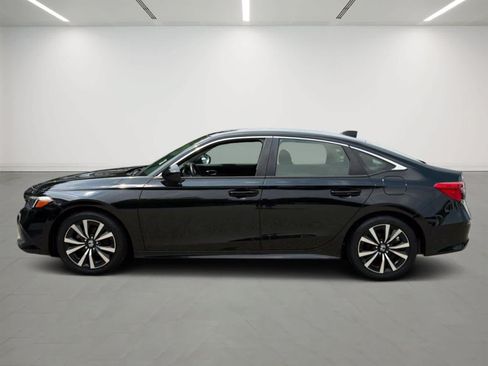 Used 2022 Honda Civic EX image 2