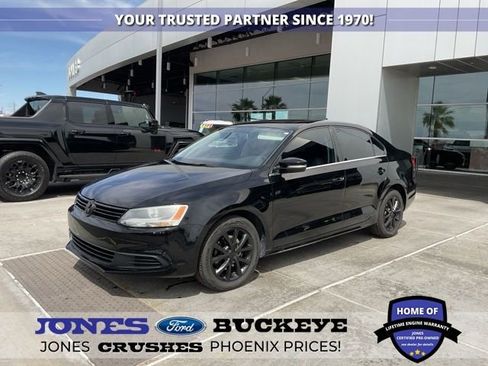 Used 2013 Volkswagen Jetta SE FWD image 1