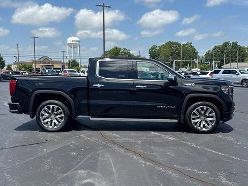 Used 2023 GMC Sierra 1500 Denali w/ Denali Reserve Package AWD/4WD image 22