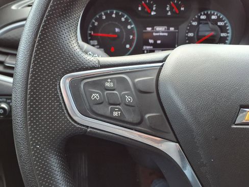 Used 2022 Chevrolet Malibu LT image 19