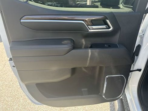 Used 2022 Chevrolet Silverado 1500 LT Trail Boss w/ LT Trail Boss Premium Package image 21