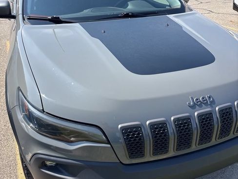 Used 2019 Jeep Cherokee Trailhawk w/ Comfort/Convenience Group AWD/4WD image 10