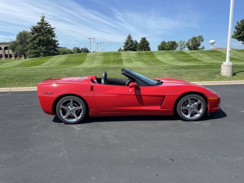 Used 2007 Chevrolet Corvette Convertible w/ Preferred Equipment Group RWD image 41