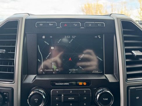 Used 2019 Ford F350 Lariat image 24