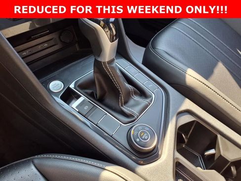 Used 2024 Volkswagen Tiguan SE R-Line image 18