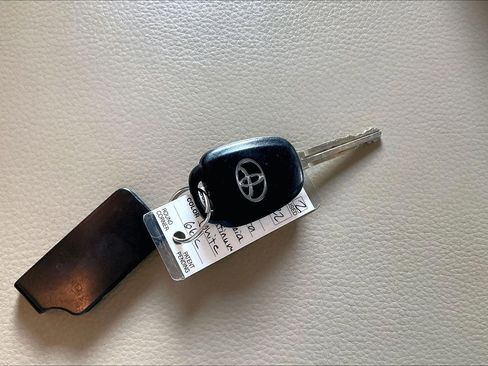 Used 2019 Toyota Sequoia Platinum AWD/4WD image 25