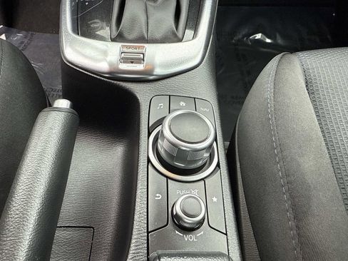 Used 2018 Toyota Yaris iA image 33