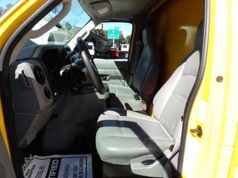Used 2016 Ford E-350 and Econoline 350 Super Duty image 16